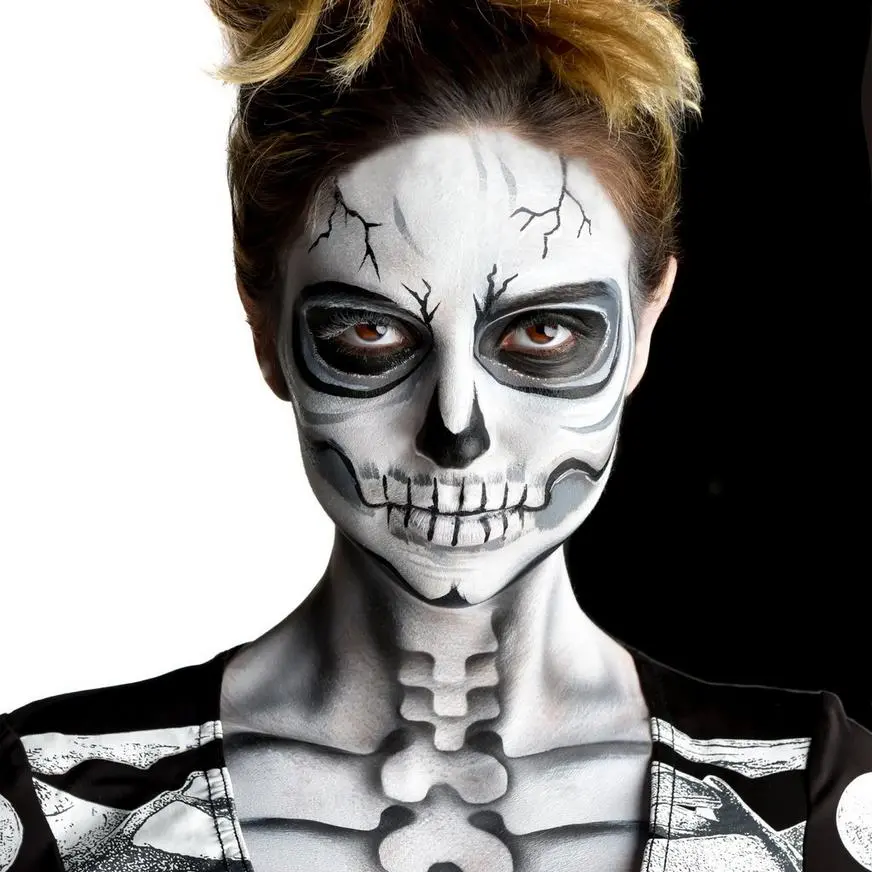 Black Cream Makeup 0.7oz - Image 2