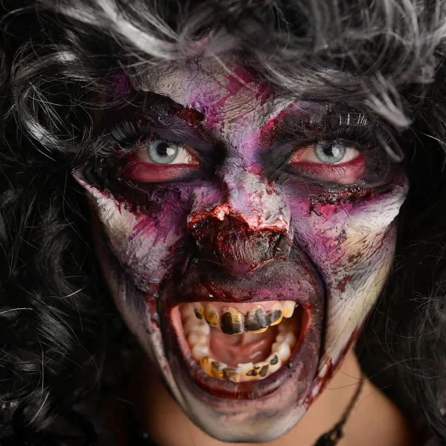 Black Cream Makeup 0.7oz - Image 3